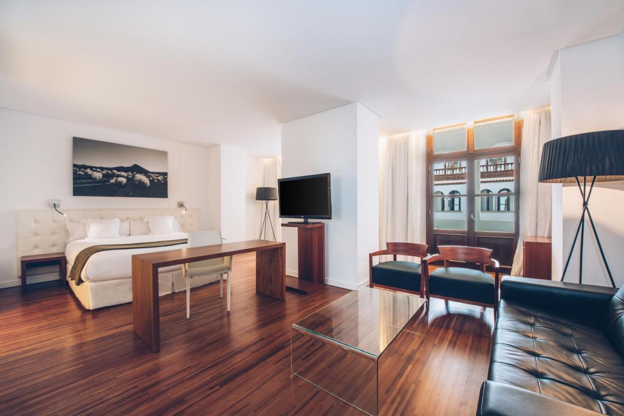 Iberostar Heritage Grand Mencey Santa Cruz de Tenerife Esterno foto A suite at the hotel