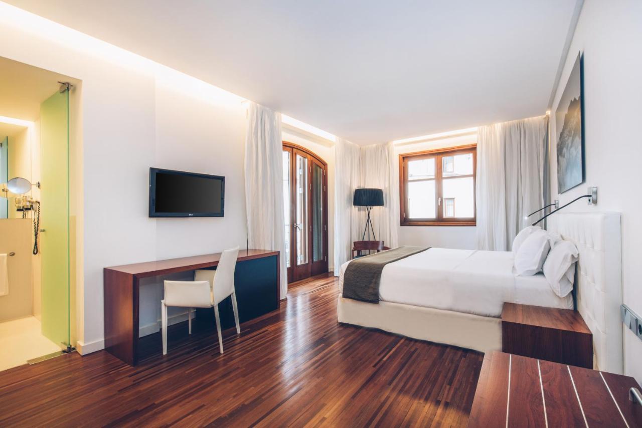 Iberostar Heritage Grand Mencey Santa Cruz de Tenerife Esterno foto A room at the hotel