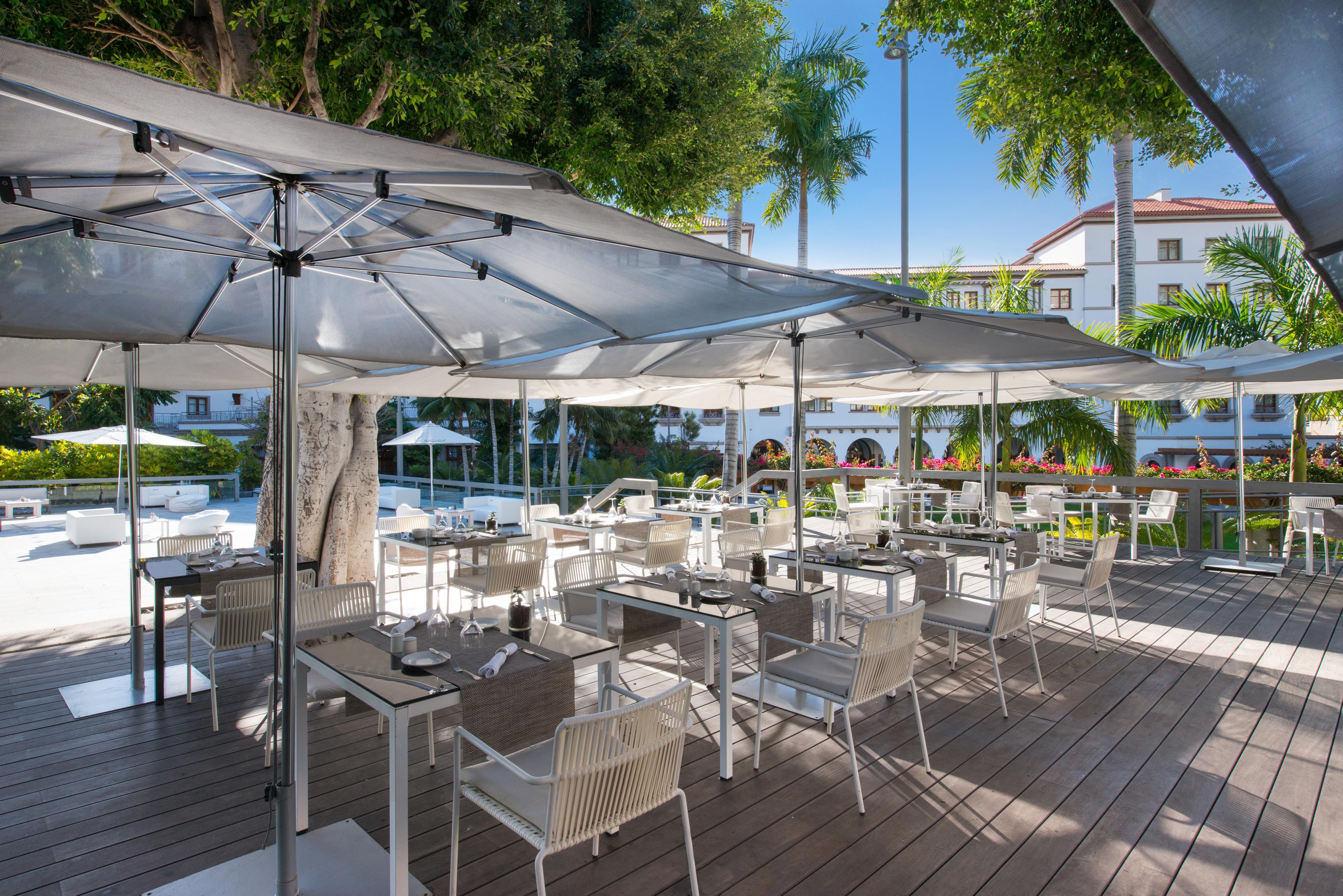Iberostar Heritage Grand Mencey Santa Cruz de Tenerife Esterno foto The Deck at Island Gardens