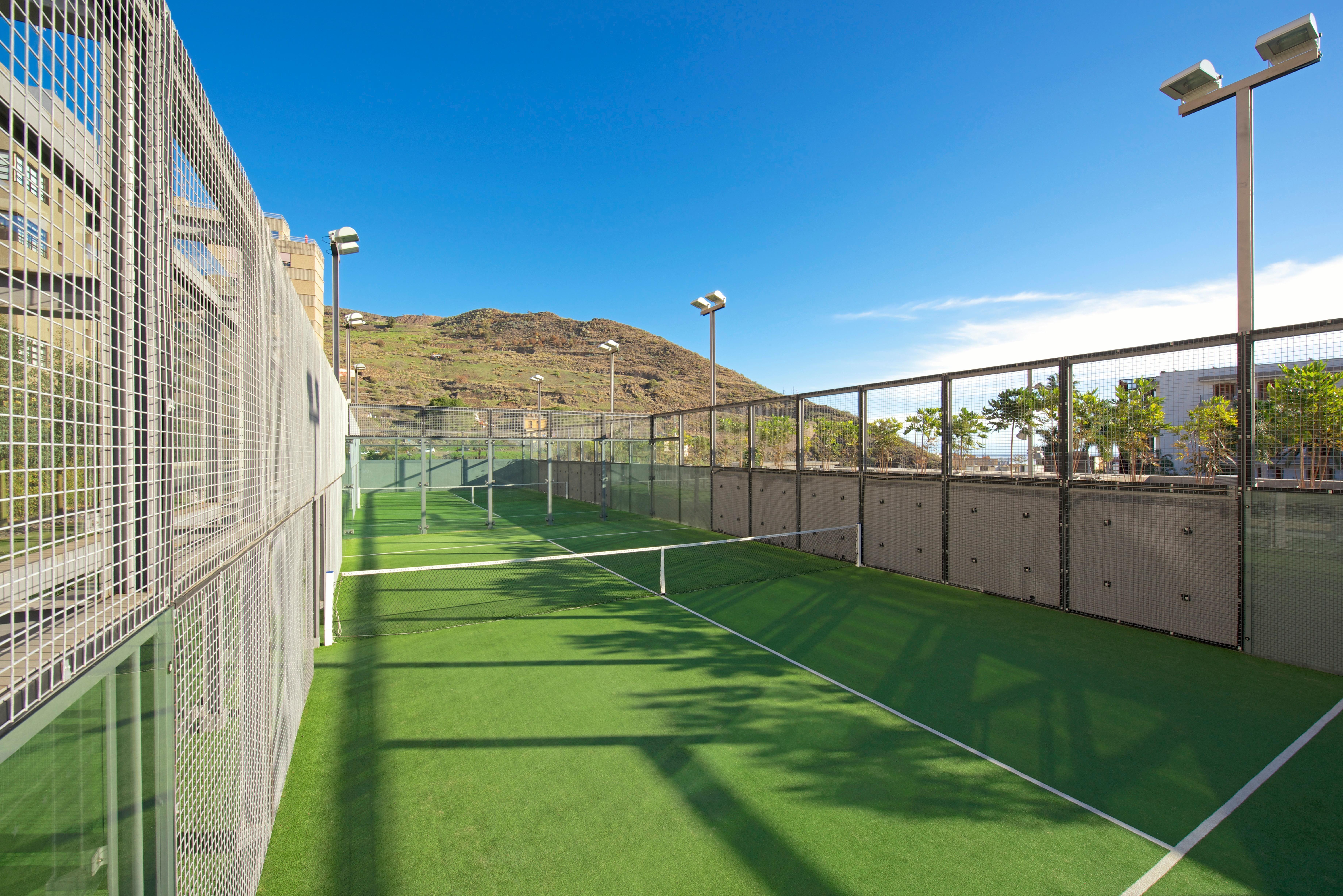 Iberostar Heritage Grand Mencey Santa Cruz de Tenerife Esterno foto A paddle tennis court